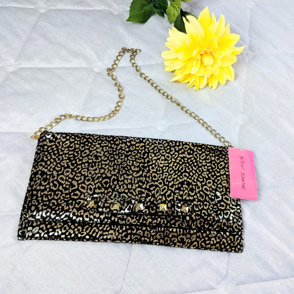 🆕 BETSEY JOHNSON Cheetah Zafari Envelope Clutch - Picture 2 of 6